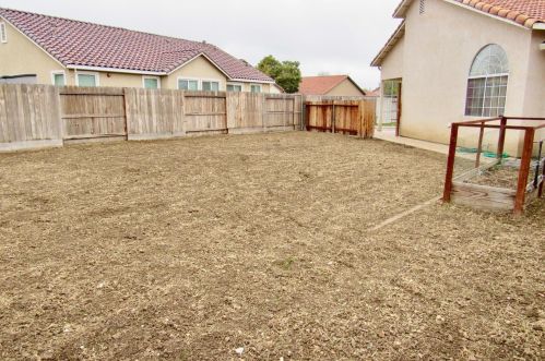 766 Amelia Ct, Los Banos CA 93635-2623 exterior