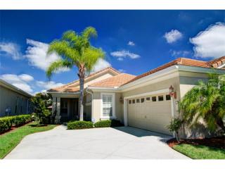 2515 Laurel Glen Dr, Lakeland, FL 33803-5477