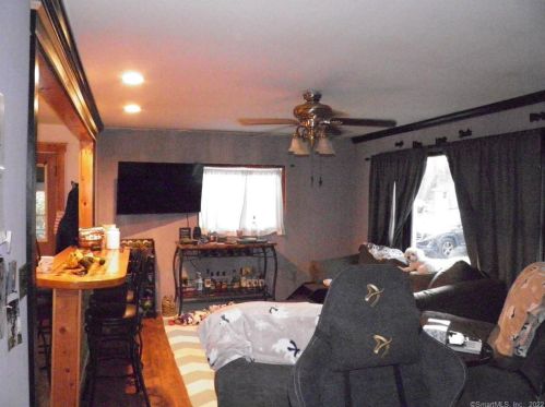 21 Humes Rd, Killingly CT  06241-1226 exterior