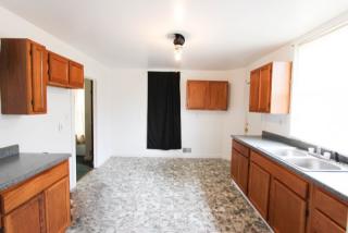 911 Orchard St, Toledo OH  43609-3215 exterior