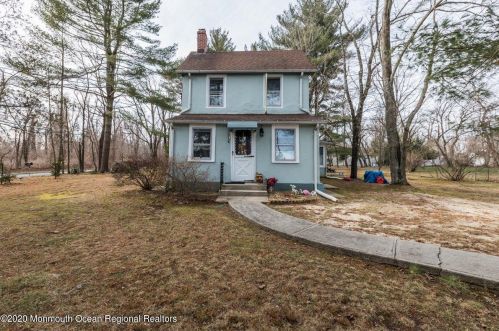 391 Ford Rd, Wall Township, NJ 07731-2424