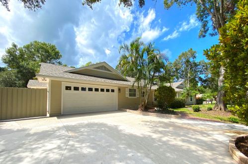 1297 40th Ct, Vero Beach, FL 32968-4841