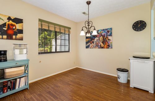 1584 Englewood Pl, Florence KY  41042-7082 exterior