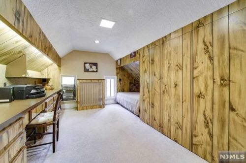 206 Melrose Pl, Ridgewood NJ  07450-4122 exterior