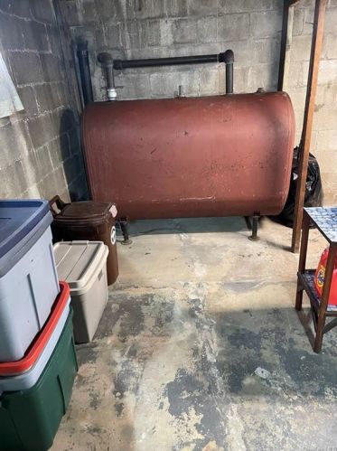 2562 Flint Ave, Bronx NY  10475-1004 exterior