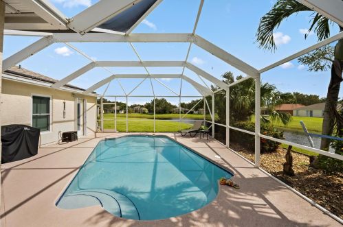 1390 9 Pl, Vero Beach FL 32960-2122 exterior