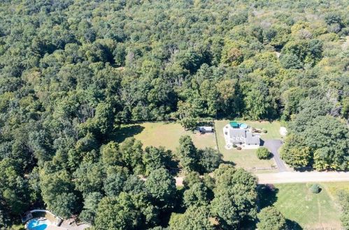 64 Sand Hill Rd, North Windham, CT 06278-2520