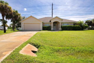 4885 Smithfield, Melbourne, FL 32934-2827