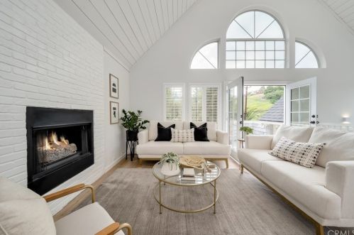 502 Le Point St, Pismo Beach CA  93420-2828 exterior