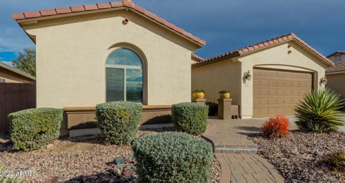546 Reeves Ave, San Tan Valley, AZ 85140-6709