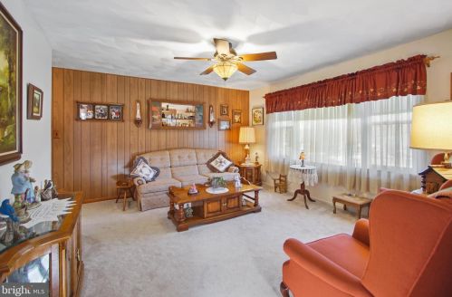 7612 Pollen St, Lorton VA  22079-1636 exterior