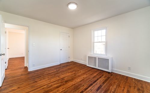 2403 Nichols Ave, Stratford CT  06614-1720 exterior