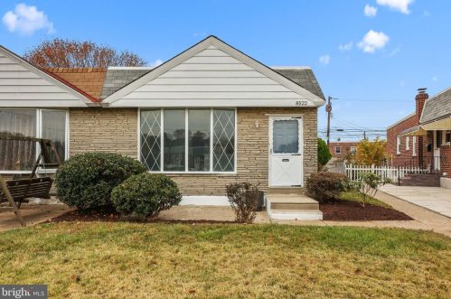 8522 Castor Ave, Philadelphia PA  19152-1208 exterior