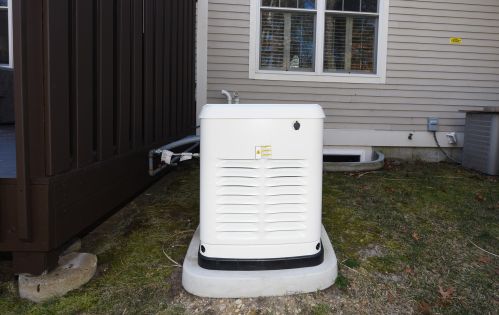 18 Chadwick Ct, Mashpee MA 02649-2892 exterior