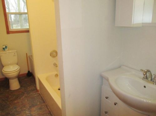 413 Front St, Longwood, WI 54498-9446