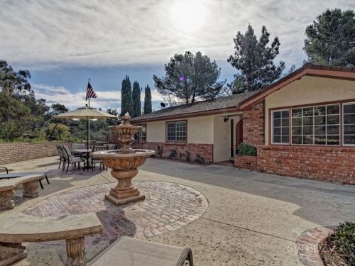2209 Lindsay Michelle Dr, Alpine, CA 91901-1406