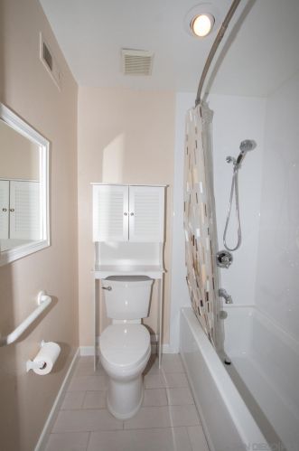 17977 Avenida Alozdra, San Diego CA 92128-1570 exterior