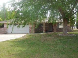 4105 Deacon Ave, Bakersfield, CA 93307-2319