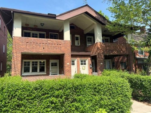 616 Worth St, Pittsburgh, PA 15217-1323