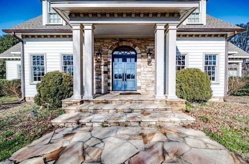 345 Camelot Ln, Sanford, NC 27330-8999