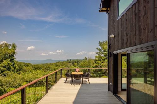 511 Breezy Hl Rd, Hillsdale NY  12529-5056 exterior