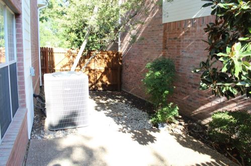 6757 Spanish Moss Dr, Plano TX  75024-5446 exterior