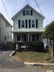 10 Bank St, Port Washington, NY 11050-2702