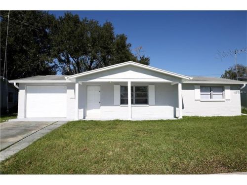 5047 Cape Cod Dr, Tarpon Springs, FL 34690-2005