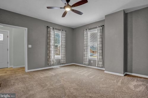 458 Highland St, Harrisburg PA 17113-1536 exterior