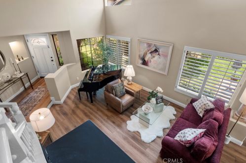 25330 Joyce Pl, Santa Clarita, CA 91381-1514