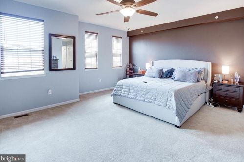 3602 Eagle Ridge Dr, Woodbridge VA  22191-6564 exterior