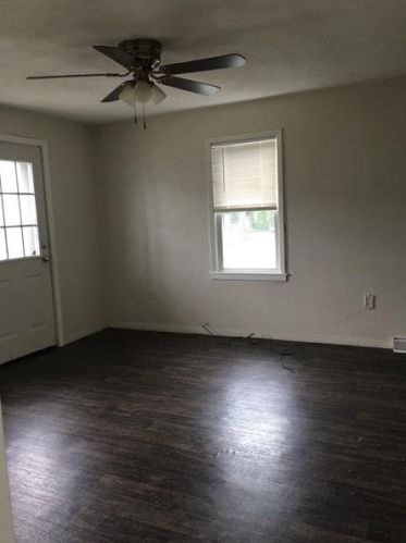 281 Broadway Ave, New Kensington, PA 15068-3969
