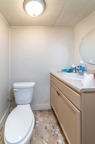 312 Lafferty St, Jeannette PA  15644-1832 exterior