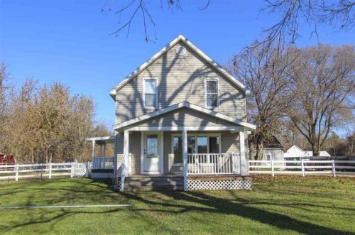 1312 Walker St, Waterloo, IA 50703-1604