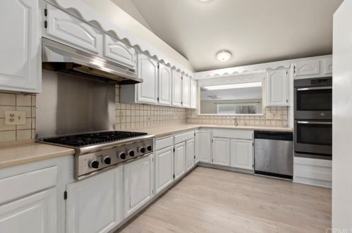 2474 Lullaby Ln, Anaheim, CA 92804-5216