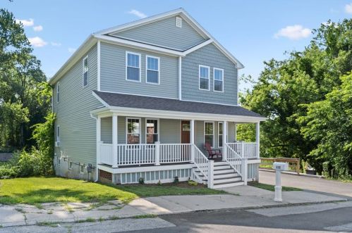 115 England St, Cumberland, RI 02864-7506