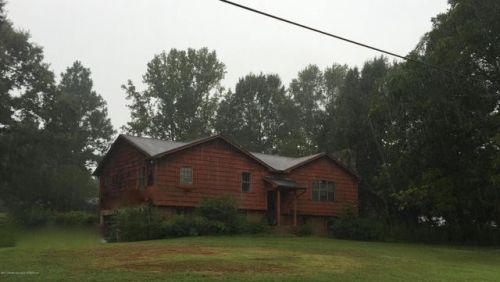 805 Excalibur Dr, Jasper, AL 35503-6435