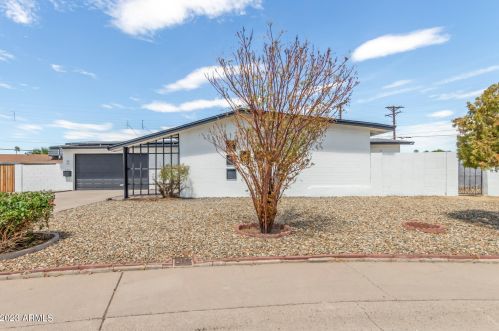 6402 Reade Ave, Glendale, AZ 85301-7228