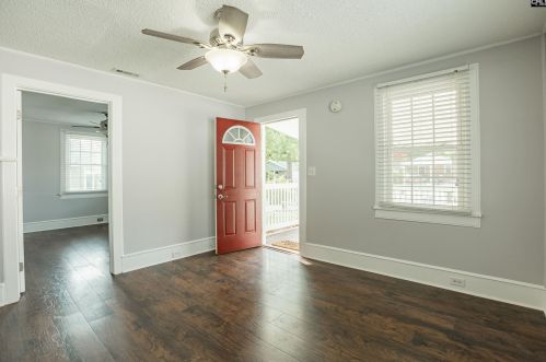 718 Lexington Ave, Cayce-West Columbia, SC 29033-3929