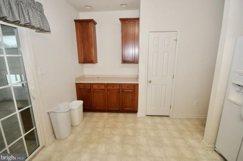 14 Meadowview Dr, Pilesgrove NJ 08098-2539 exterior