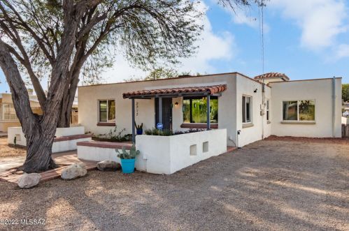 2717 Richey Blvd, Tucson, AZ 85716-2339
