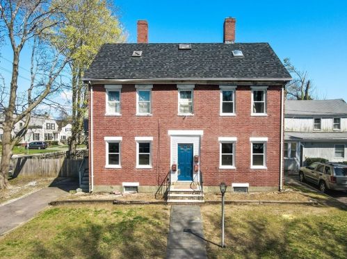 121 Sylvan St, Danvers MA  01923-3643 exterior