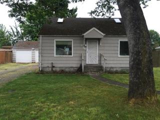 320 Lafayette St, Tacoma, WA 98444-5522