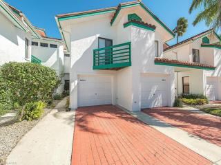 2270 Anchorage Ln, Naples, FL 34104-4280