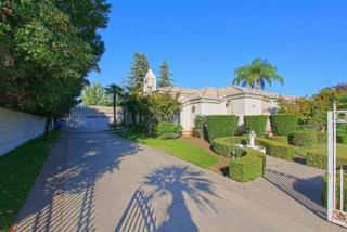 7673 Tahan Ave, Fresno, CA 93711-7019