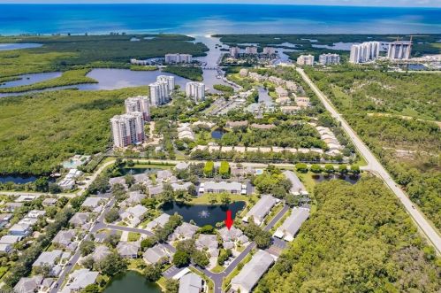 768 Wiggins Lake Dr, Naples, FL 34110-6008