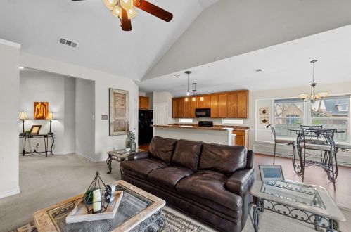 5801 Greenmeadow Dr, Argyle TX  76226-2266 exterior
