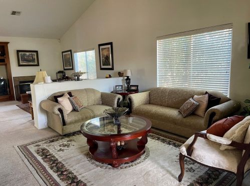 13334 Baylor Dr, Victorville, CA 92392-8785