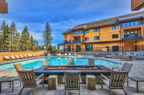 4101 Lake Tahoe Blvd, South Lake Tahoe CA  96150-6904 exterior