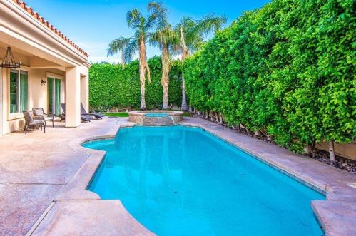 79 Calle Manzanita, Rancho Mirage CA  92270-4140 exterior